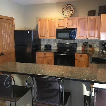Boyne Mountain Creekside Condo